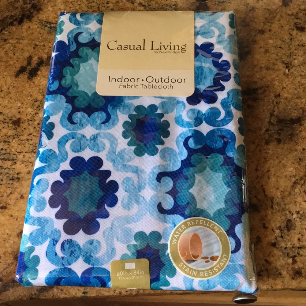 Table linen 60 X 84 oblong in bright colorS